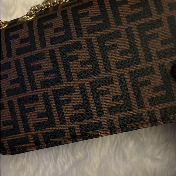 Fashion FF Brown and Black Chain Shoulder Bag - Picture 15 of 15